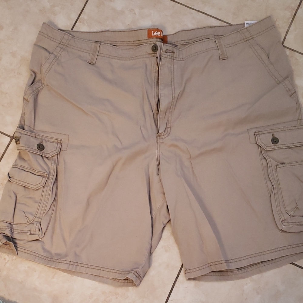 Lee Men's Beige Cargo Shorts